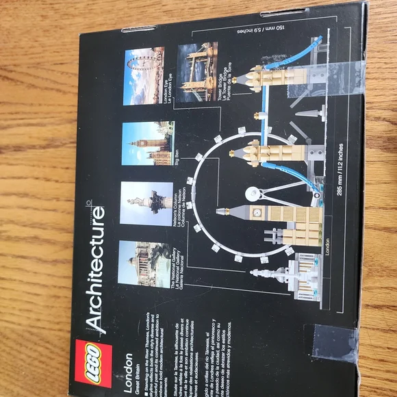 LEGO Architecture London Skyline Set - Black Box - Picture 3 of 3